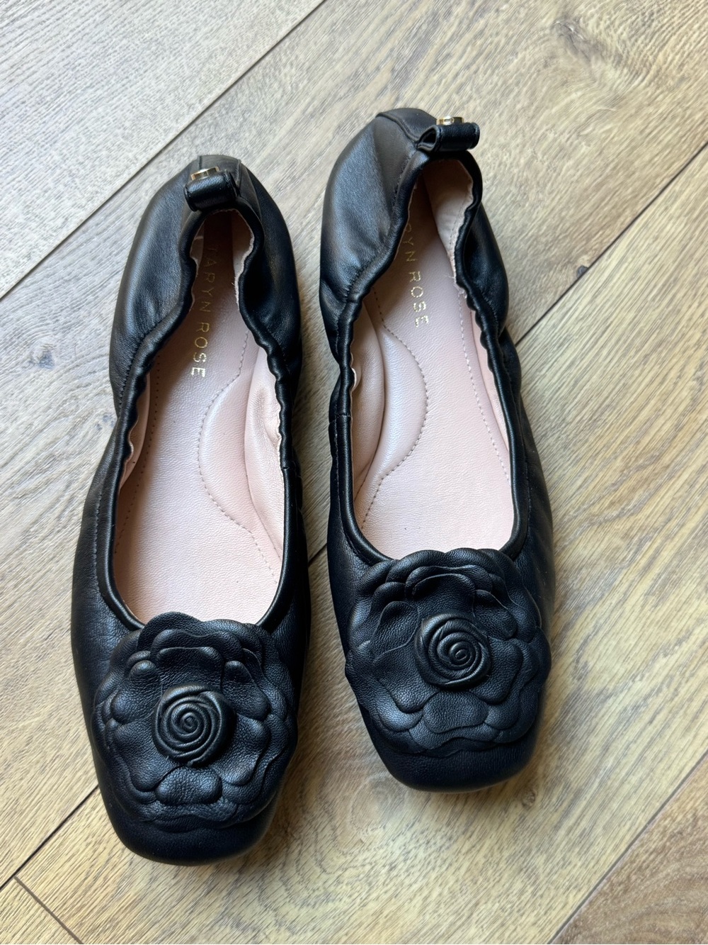 Taryn Rose Black Leather Ballet Flats with flower on Toe